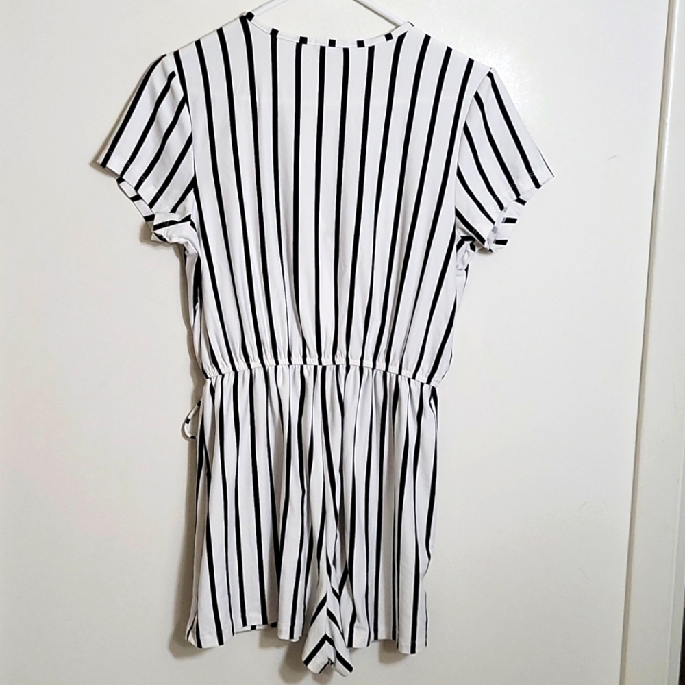 💥J for Justify Romper - Picture 6 of 7